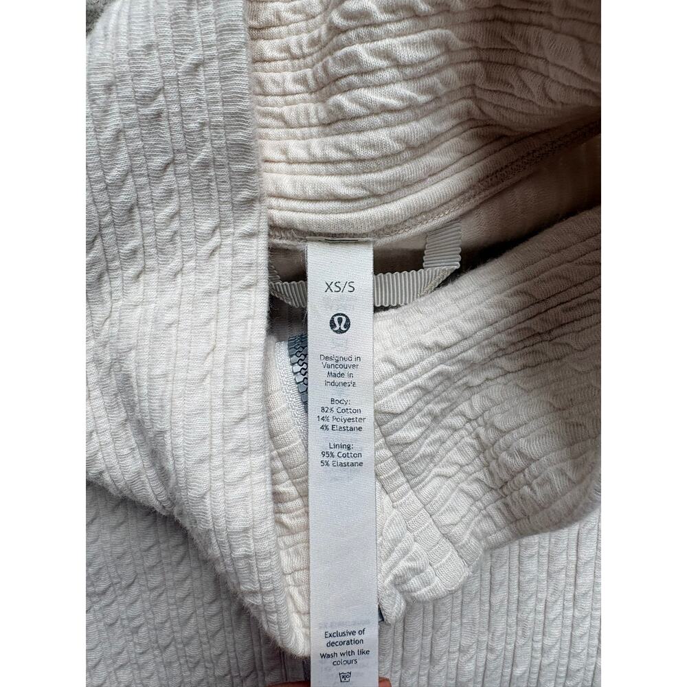 Lululemon Textured Cropped Jacket Womens Bone Ivory Cream Size XS/S - Picture 8 of 9